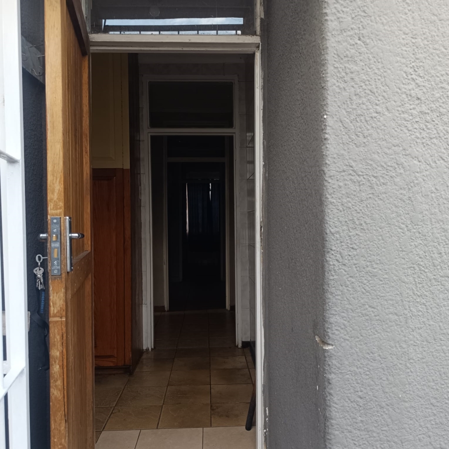 5 Bedroom Property for Sale in Sasolburg Free State